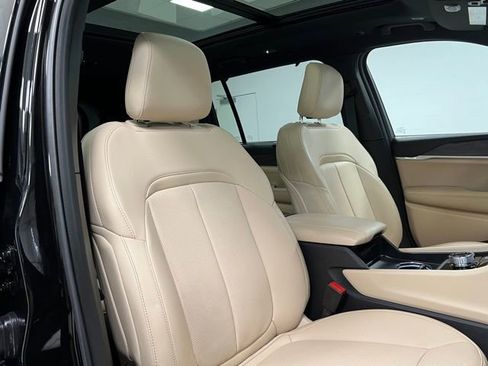 Used 2025 Jeep Grand Cherokee L Limited w/ Luxury Tech Group II AWD/4WD image 59