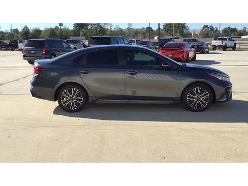 Used 2024 Kia Forte GT-Line image 9