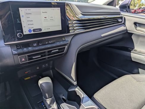Used 2025 Toyota Camry LE image 19
