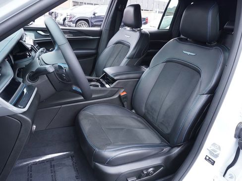 Used 2022 Jeep Grand Cherokee Trailhawk image 13