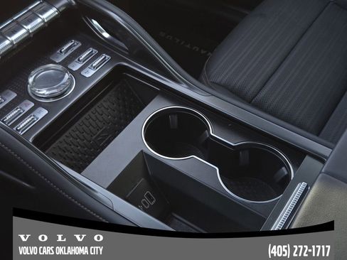 Used 2024 Lincoln Nautilus Reserve w/ Equipment Group 202A image 18