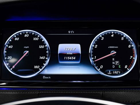 Used 2017 Mercedes-Benz S 550 Sedan image 14