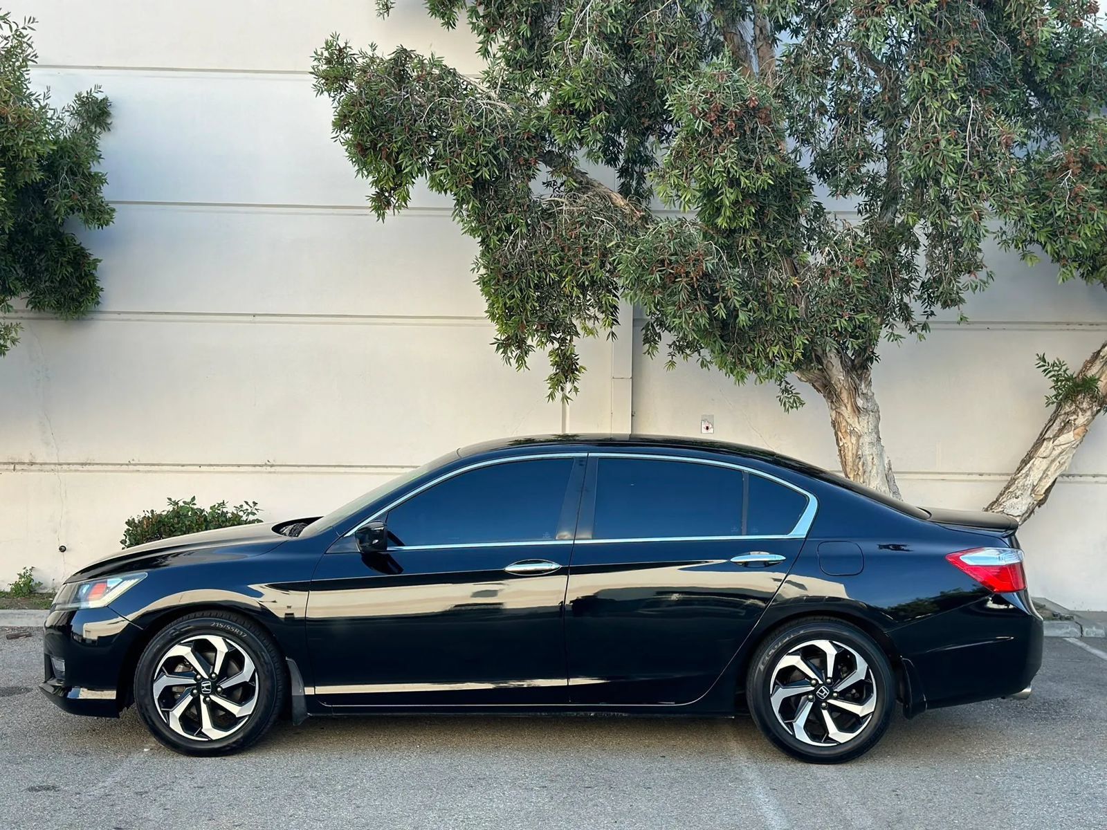 Used 2015 Honda Accord Sport image 4