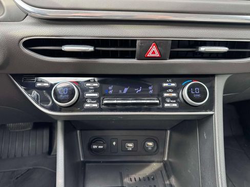 Used 2022 Hyundai Sonata Limited w/ Cargo Package FWD image 31