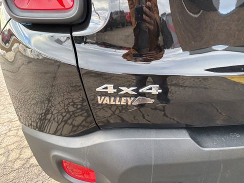 Used 2021 Jeep Renegade Sport image 13