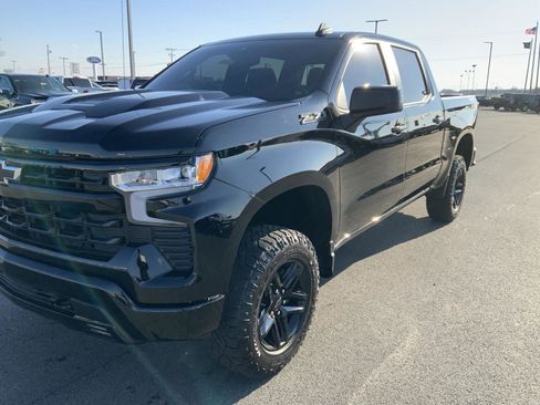 Used 2022 Chevrolet Silverado 1500 LT Trail Boss w/ LPO, Dark Essentials Package image 15