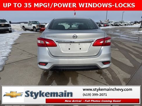 Used 2017 Nissan Sentra S image 4