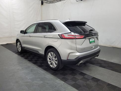 Used 2019 Ford Edge Titanium FWD image 5
