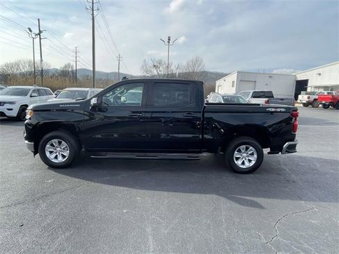 Certified 2022 Chevrolet Silverado 1500 LT image 2