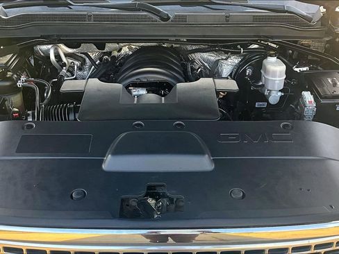 Used 2016 GMC Yukon Denali w/ Open Road Package image 12