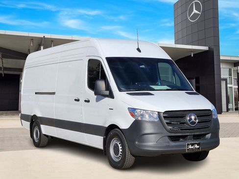 New 2024 Mercedes-Benz eSprinter 170 Cargo image 2