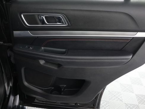 Used 2018 Ford Explorer Sport w/ Equipment Group 401A AWD/4WD image 29