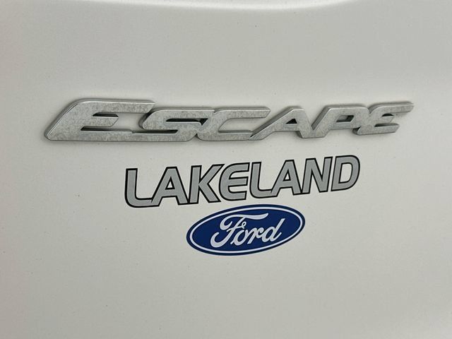 Used 2016 Ford Escape Titanium AWD/4WD image 26