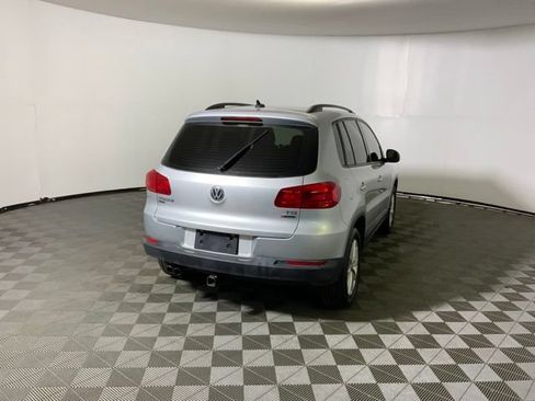Used 2018 Volkswagen Tiguan Limited AWD/4WD image 7