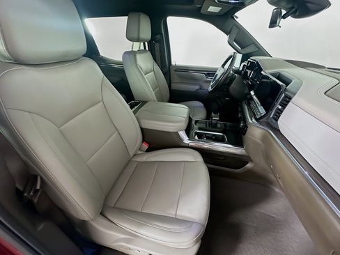 Used 2023 Chevrolet Silverado 1500 LTZ image 32