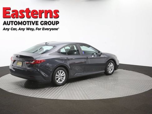 Used 2025 Toyota Camry LE FWD image 39