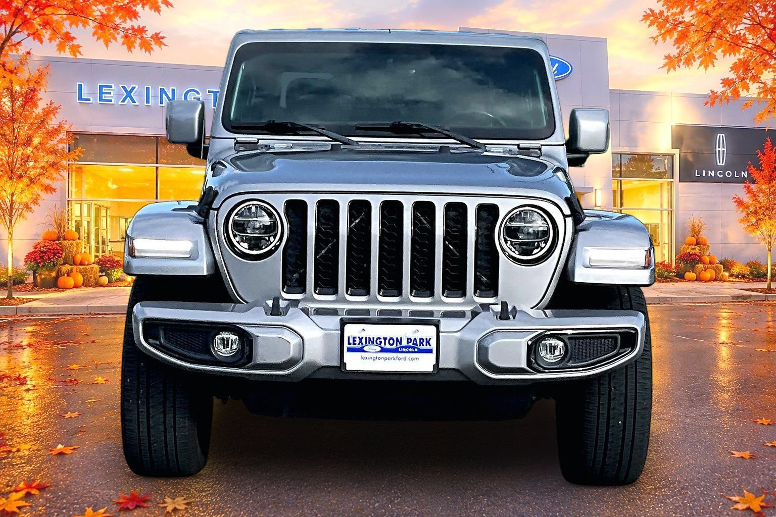 Used 2021 Jeep Gladiator Overland AWD/4WD image 2
