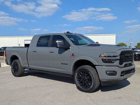 New 2026 RAM 2500 Limited AWD/4WD image 2