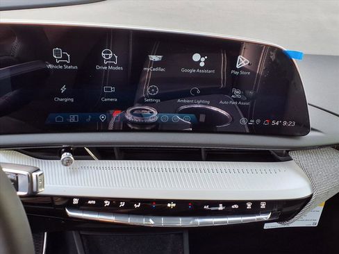 New 2026 Cadillac Optiq Sport 1 image 18