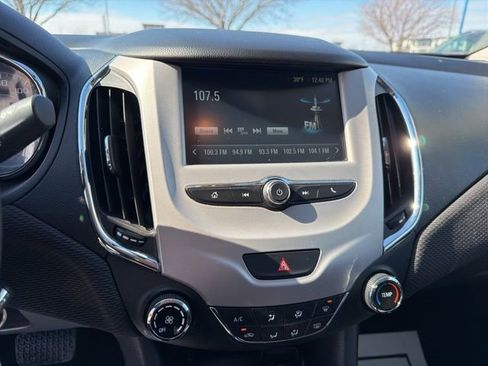 Used 2017 Chevrolet Cruze LS image 23