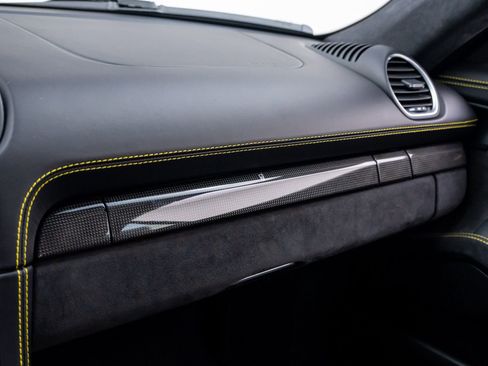 Used 2020 Porsche 718 Cayman GT4 image 31