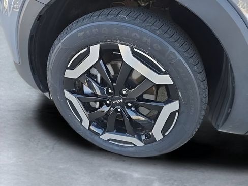 Used 2025 Kia Telluride S AWD/4WD image 38