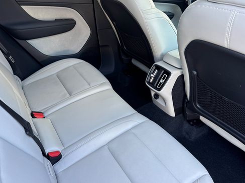 Used 2019 Volvo XC40 T5 Momentum AWD/4WD image 35