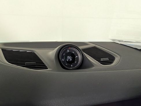 New 2026 Porsche Cayenne AWD/4WD image 31