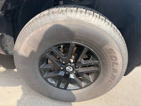 Used 2019 Nissan Frontier SV RWD image 4
