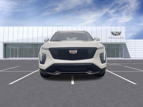 Certified 2024 Cadillac XT4 Sport AWD/4WD image 3
