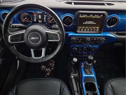 Used 2022 Jeep Wrangler Unlimited Sahara w/ Cold Weather Group image 11