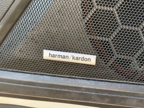 Used 2024 Subaru Outback Limited w/ Popular Package #2 image 9