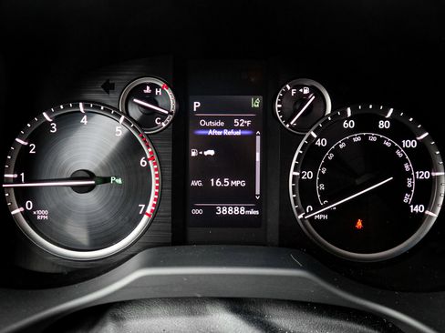 Used 2023 Lexus GX 460 Premium w/ Premium Package image 21