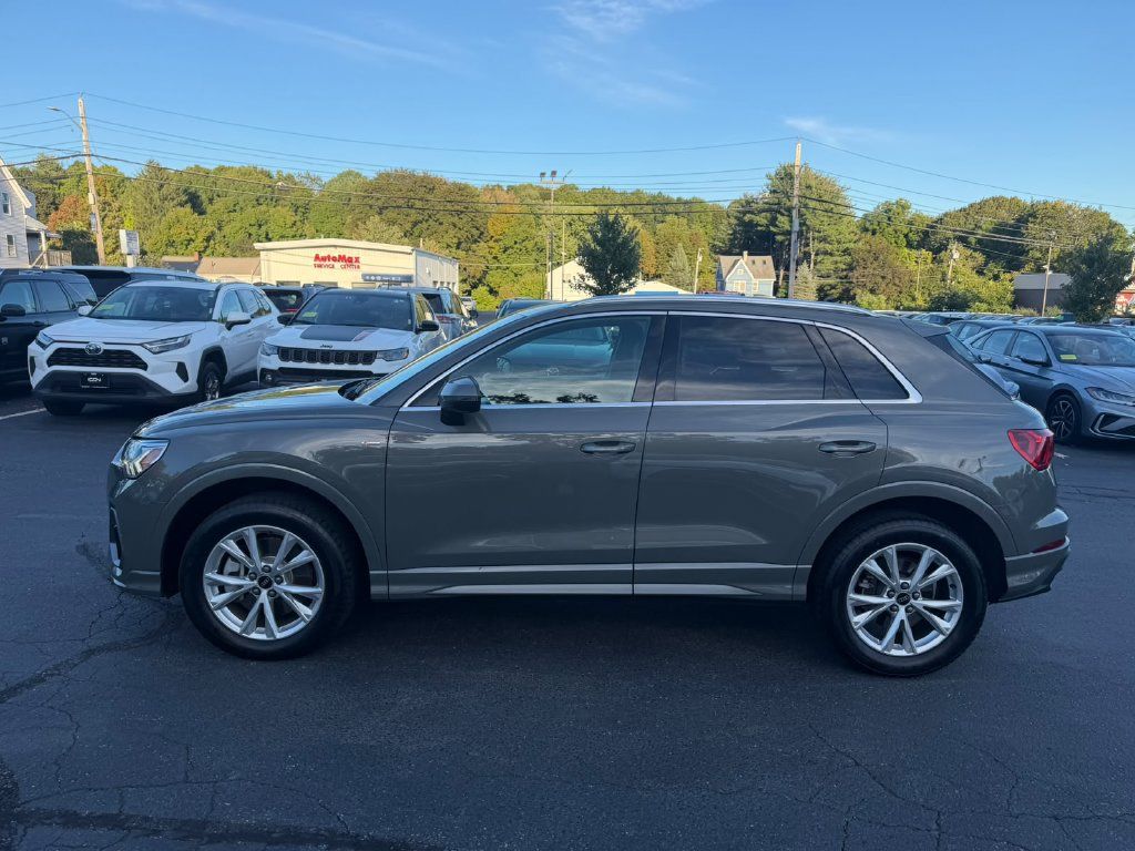 Used 2025 Audi Q3 2.0T Premium AWD/4WD image 2