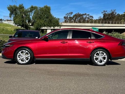 Certified 2023 Honda Accord LX image 9