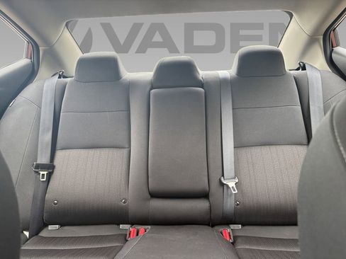 Used 2025 Nissan Altima 2.5 SV image 2