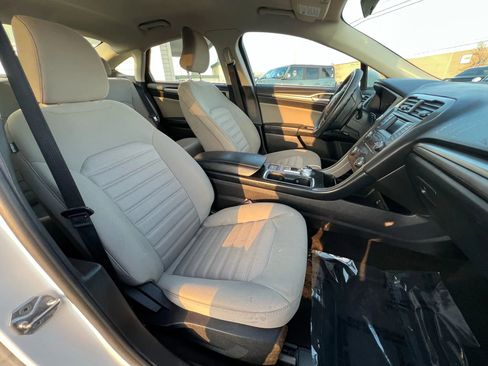 Used 2018 Ford Fusion S image 29