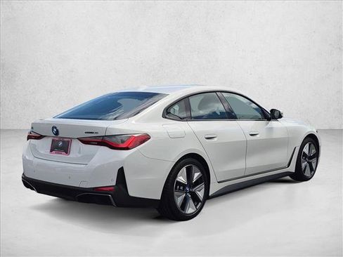 Used 2023 BMW i4 eDrive35 w/ Premium Package RWD image 5