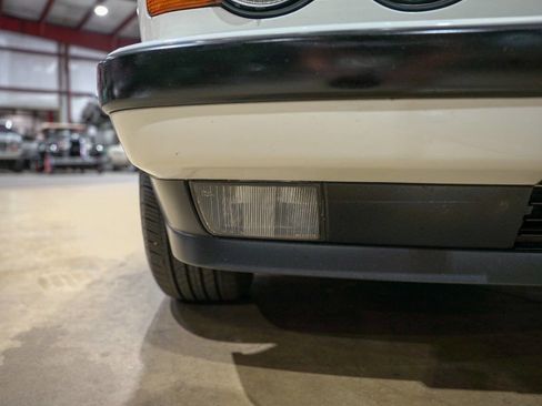Used 1993 BMW 535i 535i 4dr Sedan image 28