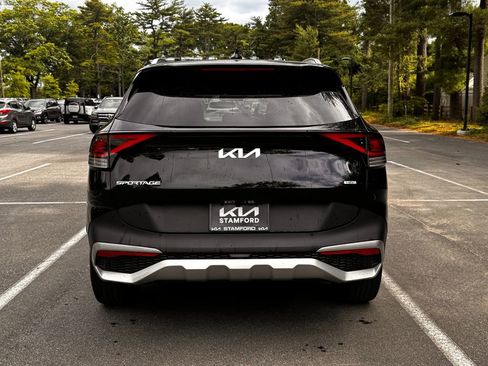 Used 2023 Kia Sportage EX AWD/4WD image 4