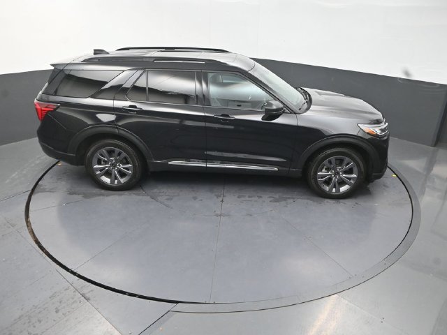 Used 2025 Ford Explorer Active w/ Active Comfort Package AWD/4WD image 30