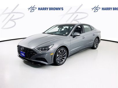 Used 2022 Hyundai Sonata Limited w/ Preferred Accessory Package