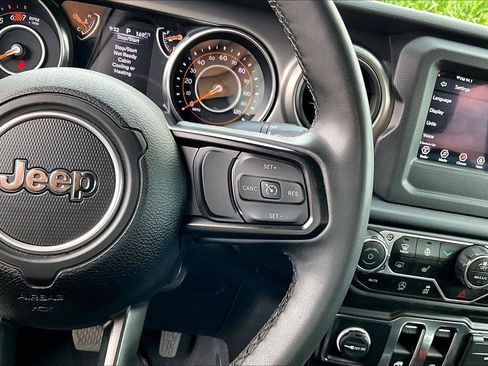 Used 2023 Jeep Wrangler Sport AWD/4WD image 20