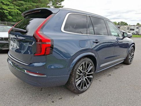 New 2025 Volvo XC90 B6 Ultra w/ Lounge Package image 4