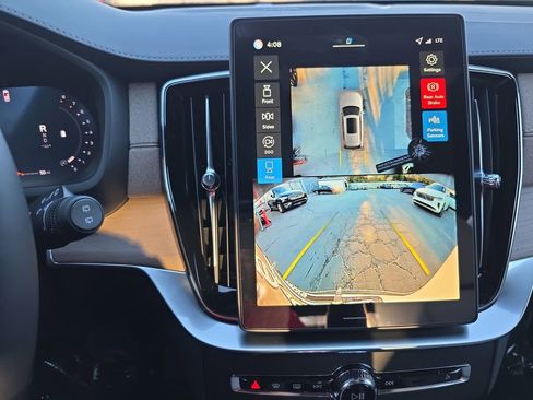 New 2026 Volvo XC90 B6 Plus image 35