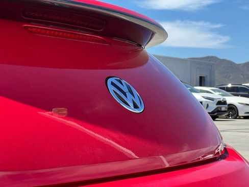 Used 2013 Volkswagen Beetle 2.5 FWD image 24
