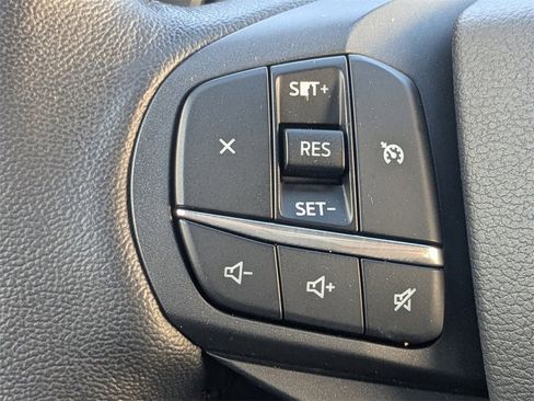 Used 2020 Ford Explorer XLT w/ Comfort Package image 28