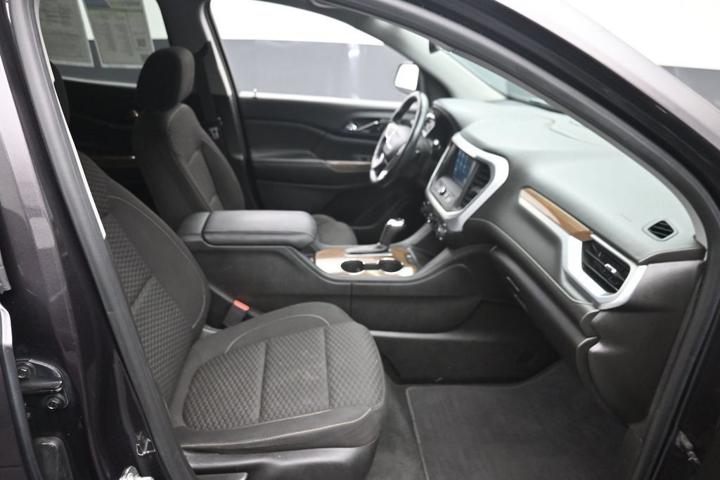 Used 2017 GMC Acadia SLE FWD image 19