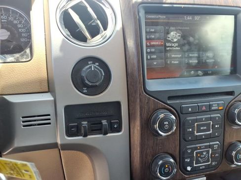 Used 2013 Ford F150 Lariat w/ Luxury Equipment Group RWD image 19