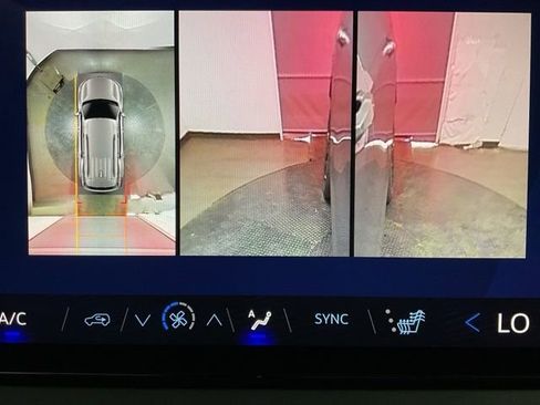 New 2026 Chevrolet Traverse LT w/ Midnight/Sport Edition image 18